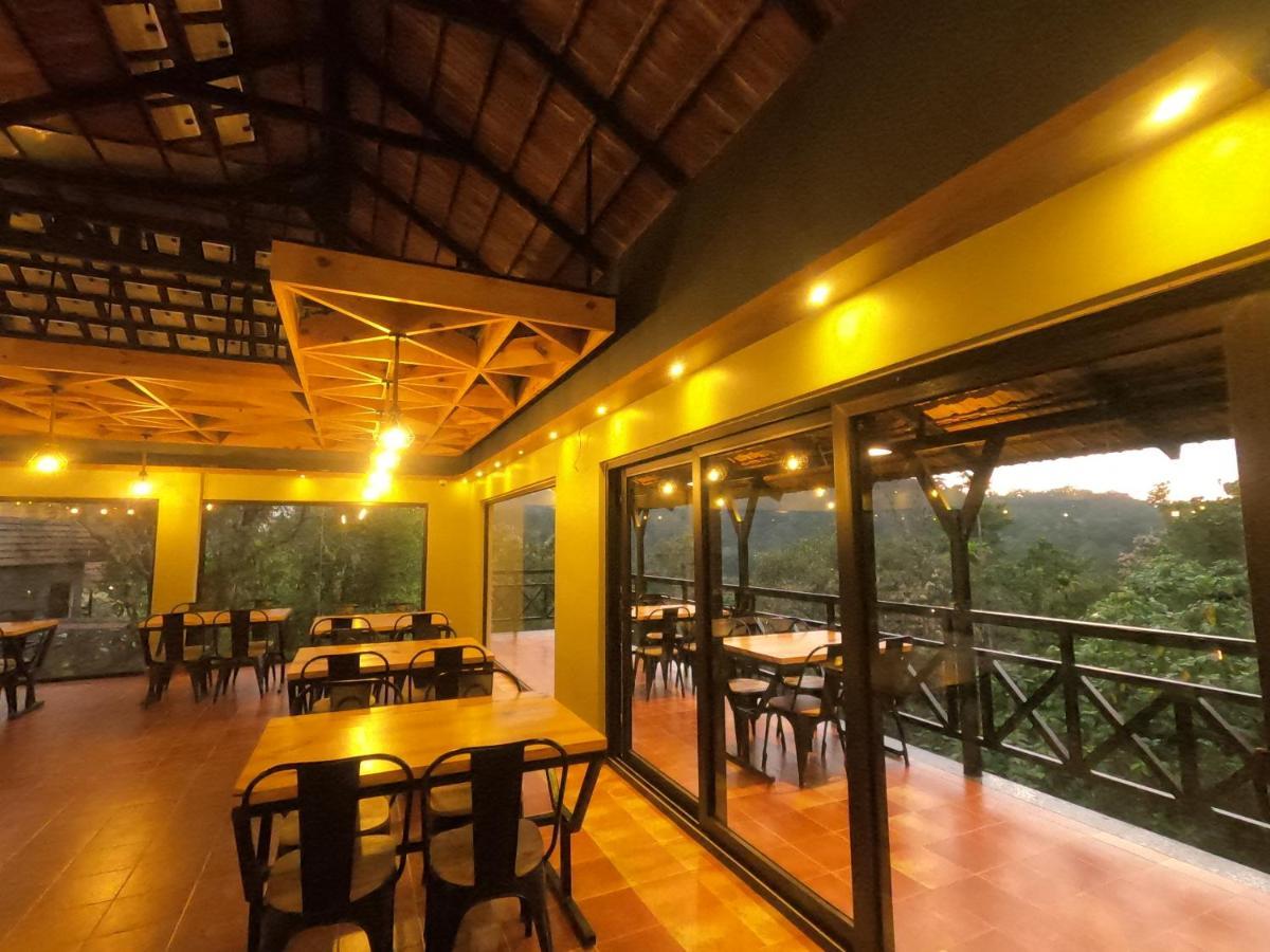 Hotel The Wild Trails Clarks Exotica , Munnar Exterior foto